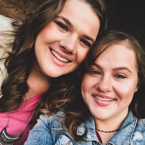 Meet your Posher, Macie